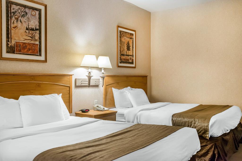 Rodeway Inn&Suites Tomahawk Bagian luar foto
