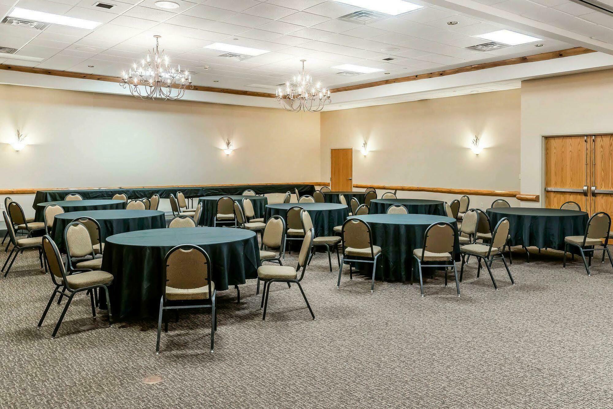Rodeway Inn&Suites Tomahawk Bagian luar foto